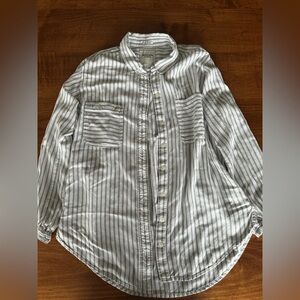 Abercrombie and Fitch Women’s White and Green Striped Button Down